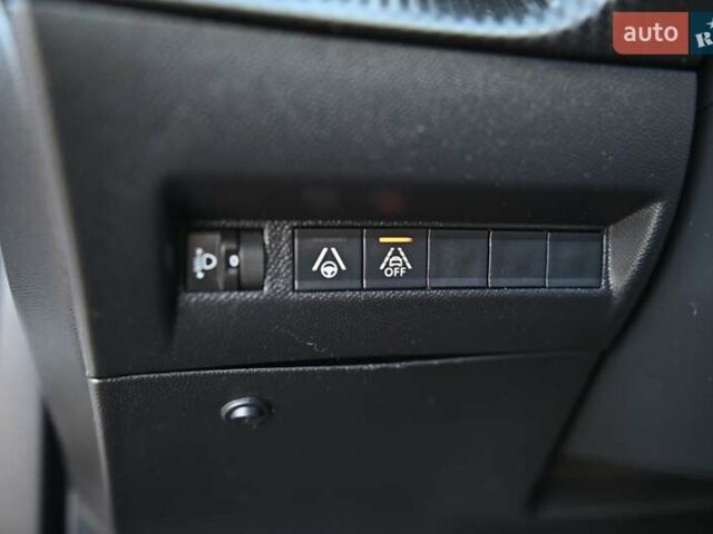 Білий Пежо e-2008, об'ємом двигуна 0 л та пробігом 114 тис. км за 16000 $, фото 32 на Automoto.ua