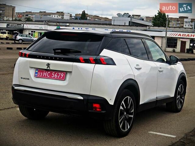 Белый Пежо e-2008, объемом двигателя 0 л и пробегом 47 тыс. км за 17800 $, фото 2 на Automoto.ua