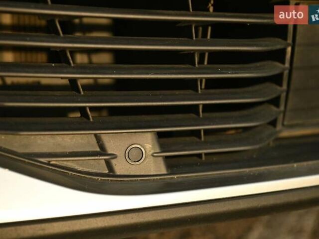 Білий Пежо e-2008, об'ємом двигуна 0 л та пробігом 114 тис. км за 16000 $, фото 51 на Automoto.ua