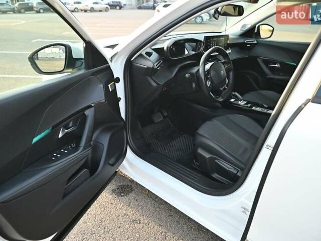Білий Пежо e-2008, об'ємом двигуна 0 л та пробігом 114 тис. км за 16000 $, фото 26 на Automoto.ua