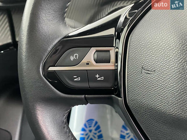 Белый Пежо e-2008, объемом двигателя 0 л и пробегом 107 тыс. км за 16650 $, фото 11 на Automoto.ua