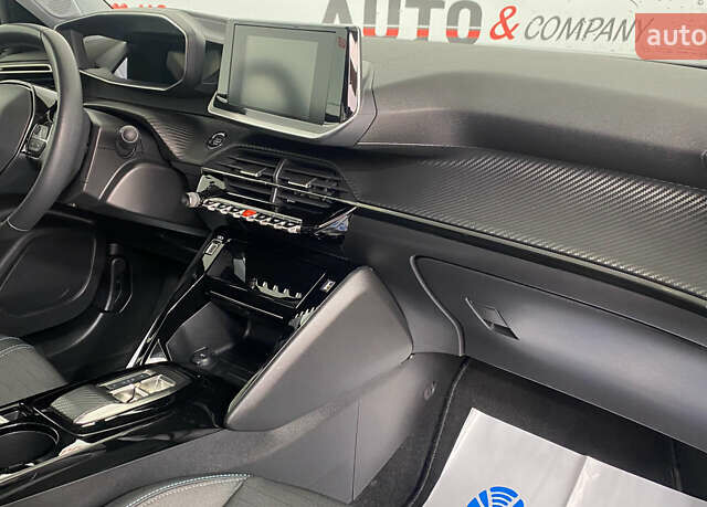 Белый Пежо e-2008, объемом двигателя 0 л и пробегом 107 тыс. км за 16650 $, фото 8 на Automoto.ua