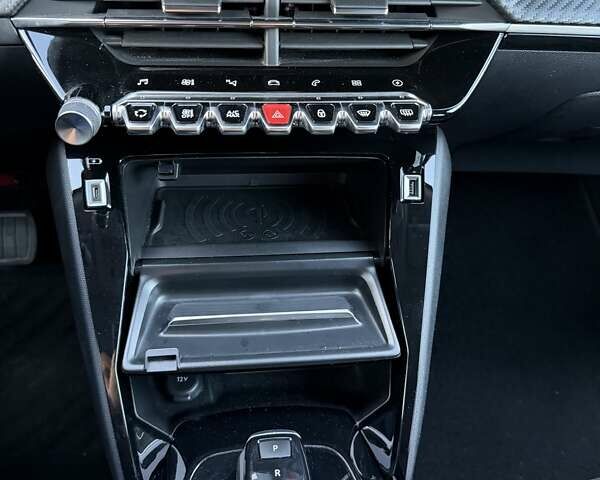 Черный Пежо e-2008, объемом двигателя 0 л и пробегом 58 тыс. км за 16699 $, фото 20 на Automoto.ua