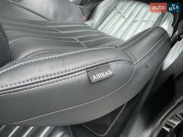 Чорний Пежо e-2008, об'ємом двигуна 0 л та пробігом 85 тис. км за 16150 $, фото 70 на Automoto.ua