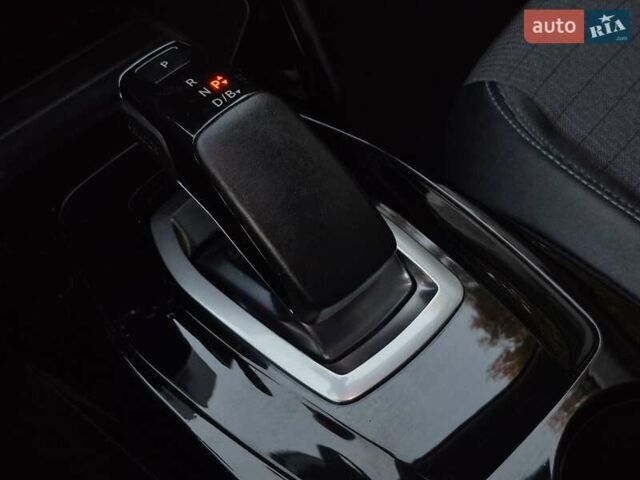 Чорний Пежо e-2008, об'ємом двигуна 0 л та пробігом 110 тис. км за 17431 $, фото 33 на Automoto.ua