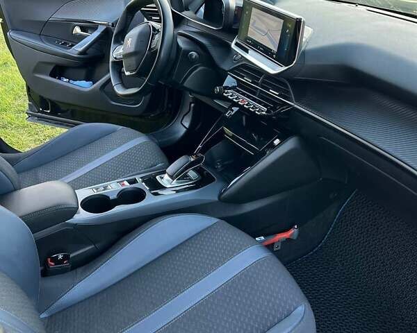 Черный Пежо e-2008, объемом двигателя 0 л и пробегом 138 тыс. км за 17200 $, фото 6 на Automoto.ua