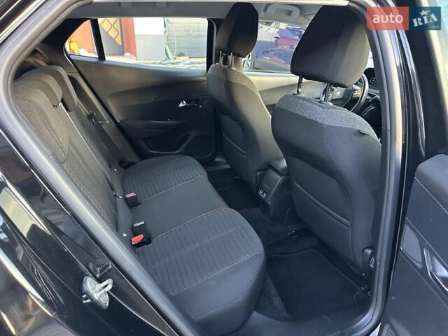 Черный Пежо e-2008, объемом двигателя 0 л и пробегом 120 тыс. км за 15500 $, фото 13 на Automoto.ua