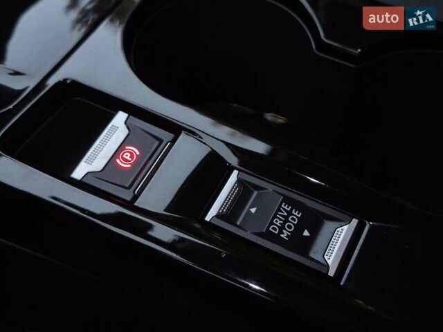 Чорний Пежо e-2008, об'ємом двигуна 0 л та пробігом 110 тис. км за 17431 $, фото 32 на Automoto.ua