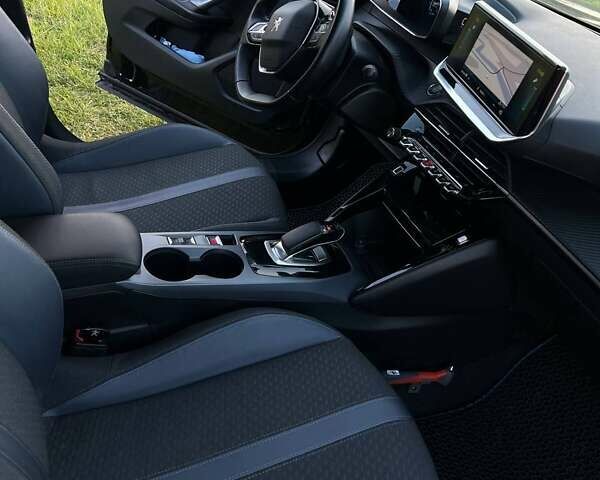 Черный Пежо e-2008, объемом двигателя 0 л и пробегом 138 тыс. км за 17200 $, фото 43 на Automoto.ua