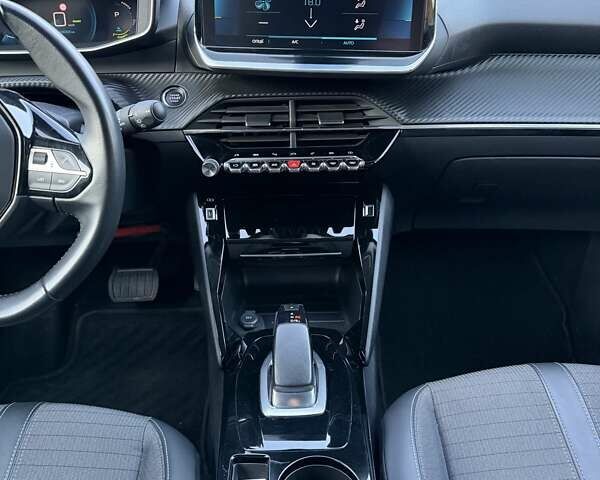 Черный Пежо e-2008, объемом двигателя 0 л и пробегом 58 тыс. км за 16699 $, фото 17 на Automoto.ua