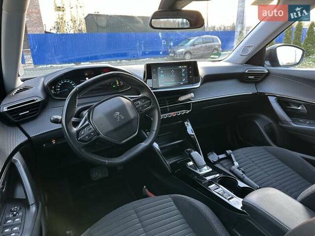 Черный Пежо e-2008, объемом двигателя 0 л и пробегом 120 тыс. км за 15500 $, фото 10 на Automoto.ua