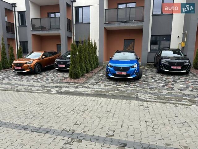 Черный Пежо e-2008, объемом двигателя 0 л и пробегом 120 тыс. км за 15500 $, фото 18 на Automoto.ua