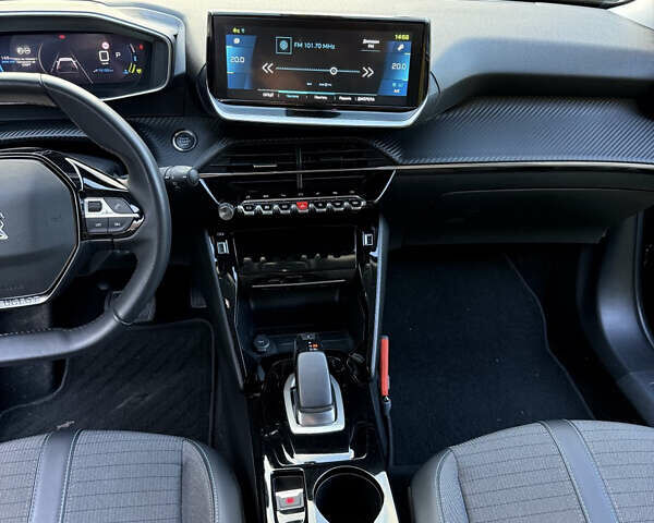 Чорний Пежо e-2008, об'ємом двигуна 0 л та пробігом 79 тис. км за 17900 $, фото 20 на Automoto.ua