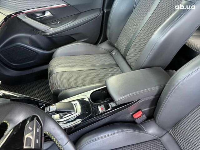 Чорний Пежо e-2008, об'ємом двигуна 0 л та пробігом 60 тис. км за 18390 $, фото 27 на Automoto.ua