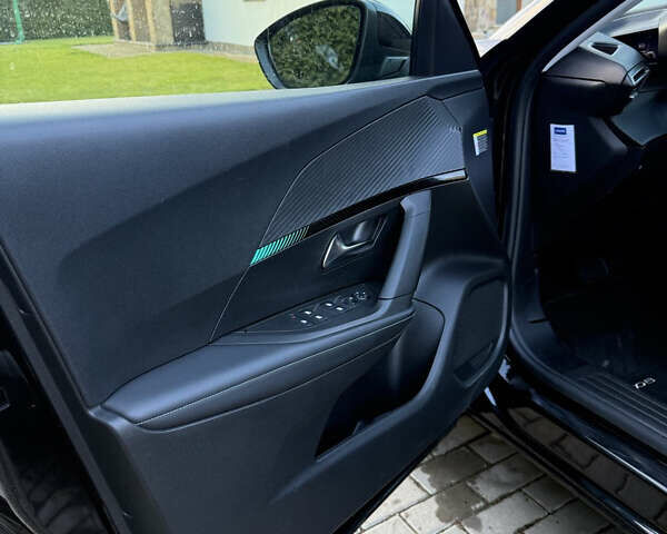 Чорний Пежо e-2008, об'ємом двигуна 0 л та пробігом 79 тис. км за 17900 $, фото 25 на Automoto.ua