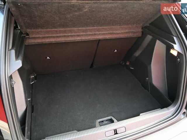 Черный Пежо e-2008, объемом двигателя 0 л и пробегом 41 тыс. км за 20970 $, фото 18 на Automoto.ua