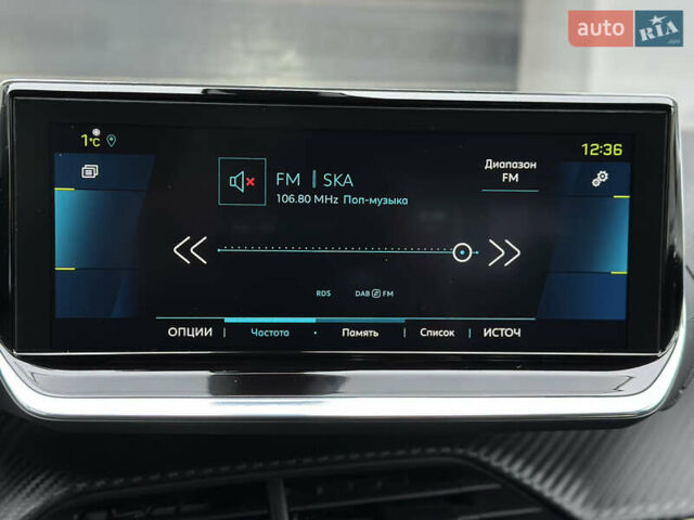Красный Пежо e-2008, объемом двигателя 0 л и пробегом 79 тыс. км за 16900 $, фото 79 на Automoto.ua