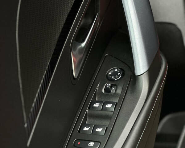 Красный Пежо e-2008, объемом двигателя 0 л и пробегом 79 тыс. км за 16900 $, фото 45 на Automoto.ua