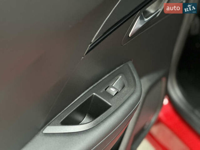 Красный Пежо e-2008, объемом двигателя 0 л и пробегом 79 тыс. км за 16900 $, фото 47 на Automoto.ua