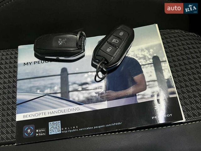 Красный Пежо e-2008, объемом двигателя 0 л и пробегом 40 тыс. км за 17399 $, фото 44 на Automoto.ua