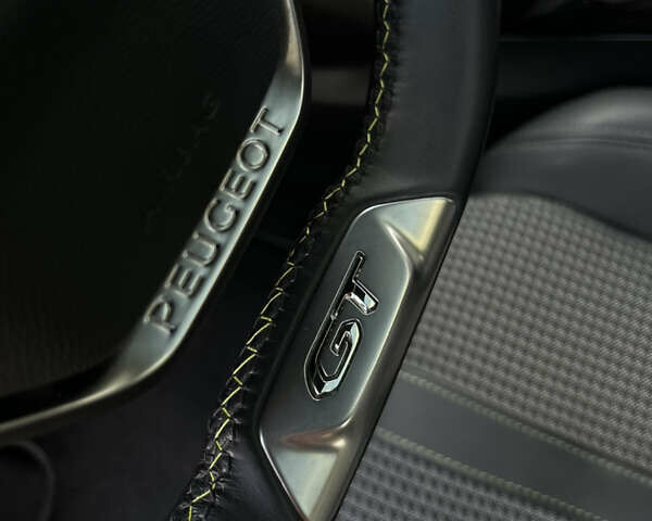 Красный Пежо e-2008, объемом двигателя 0 л и пробегом 40 тыс. км за 17399 $, фото 26 на Automoto.ua