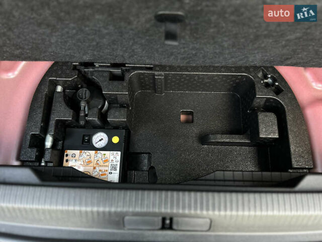 Красный Пежо e-2008, объемом двигателя 0 л и пробегом 40 тыс. км за 17399 $, фото 32 на Automoto.ua