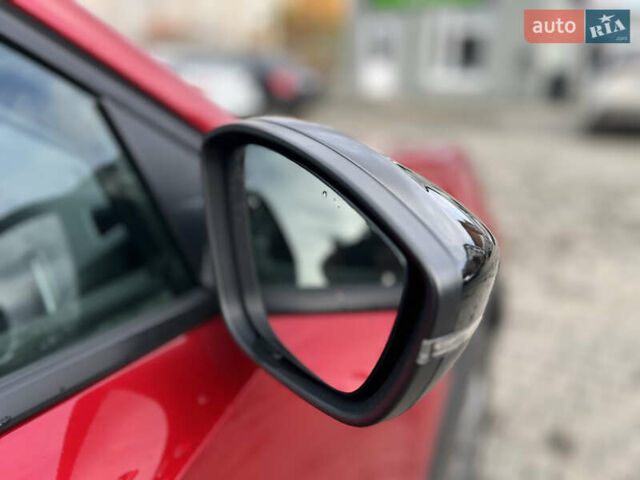 Красный Пежо e-2008, объемом двигателя 0 л и пробегом 92 тыс. км за 17800 $, фото 6 на Automoto.ua