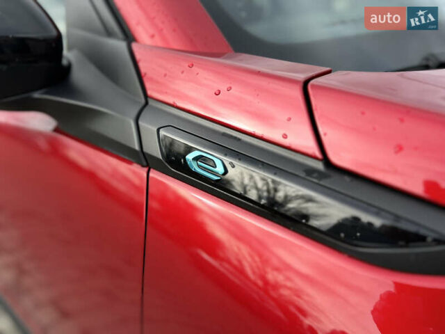 Красный Пежо e-2008, объемом двигателя 0 л и пробегом 92 тыс. км за 17800 $, фото 5 на Automoto.ua