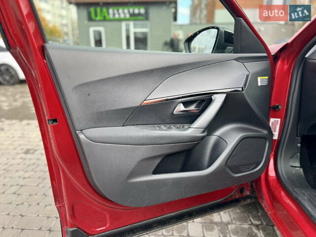 Красный Пежо e-2008, объемом двигателя 0 л и пробегом 92 тыс. км за 17800 $, фото 11 на Automoto.ua