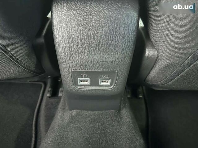 Пежо e-2008, объемом двигателя 0 л и пробегом 40 тыс. км за 15950 $, фото 12 на Automoto.ua