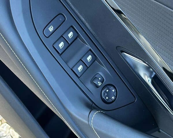 Пежо e-2008, объемом двигателя 0 л и пробегом 122 тыс. км за 16850 $, фото 13 на Automoto.ua