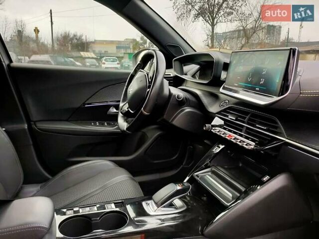 Пежо e-2008, объемом двигателя 0 л и пробегом 18 тыс. км за 18900 $, фото 18 на Automoto.ua