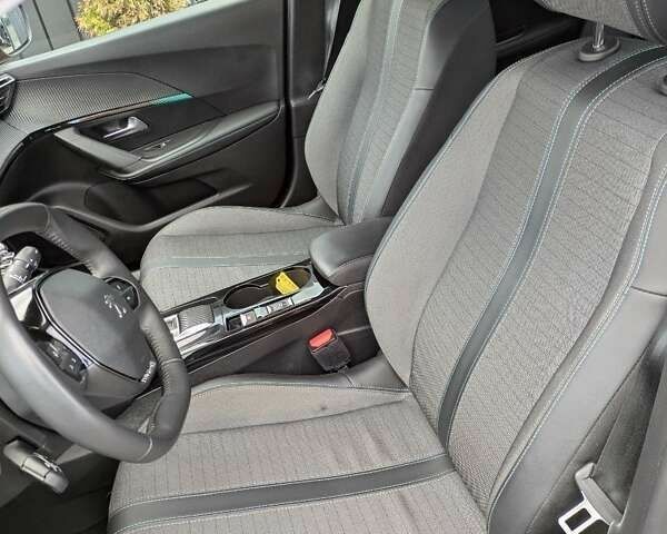 Пежо e-2008, объемом двигателя 0 л и пробегом 84 тыс. км за 17950 $, фото 13 на Automoto.ua