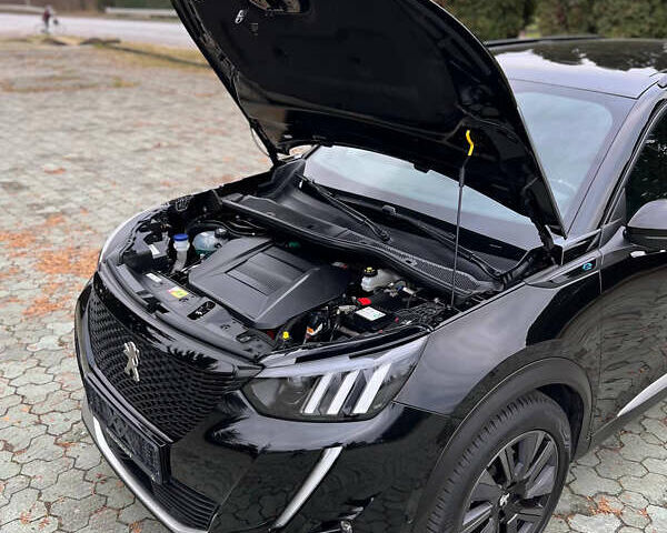 Пежо e-2008, объемом двигателя 0 л и пробегом 58 тыс. км за 18350 $, фото 35 на Automoto.ua