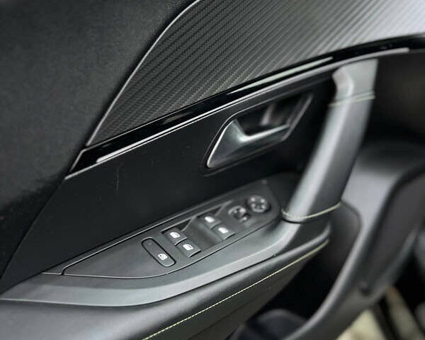 Пежо e-2008, объемом двигателя 0 л и пробегом 58 тыс. км за 18350 $, фото 28 на Automoto.ua