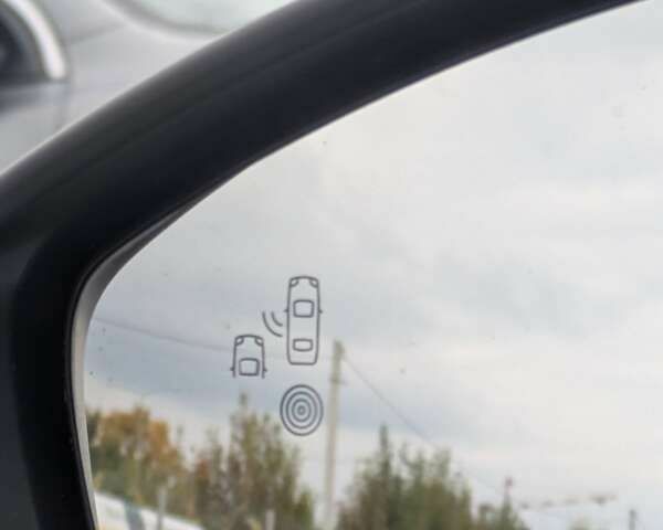 Пежо e-2008, объемом двигателя 0 л и пробегом 38 тыс. км за 20700 $, фото 20 на Automoto.ua