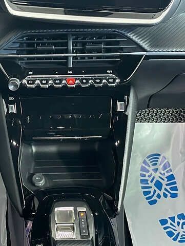 Пежо e-2008, объемом двигателя 0 л и пробегом 4 тыс. км за 22950 $, фото 21 на Automoto.ua