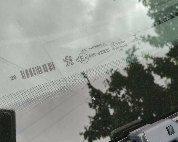 Сірий Пежо e-2008, об'ємом двигуна 0 л та пробігом 109 тис. км за 17000 $, фото 45 на Automoto.ua