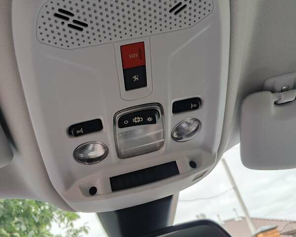 Сірий Пежо e-2008, об'ємом двигуна 0 л та пробігом 109 тис. км за 17000 $, фото 14 на Automoto.ua