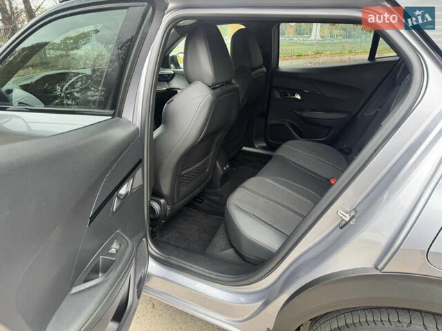 Серый Пежо e-2008, объемом двигателя 0 л и пробегом 117 тыс. км за 16599 $, фото 14 на Automoto.ua