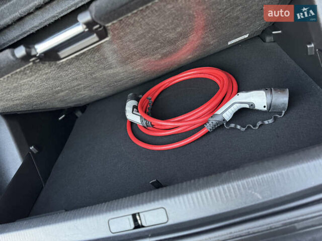 Сірий Пежо e-2008, об'ємом двигуна 0 л та пробігом 56 тис. км за 17700 $, фото 95 на Automoto.ua