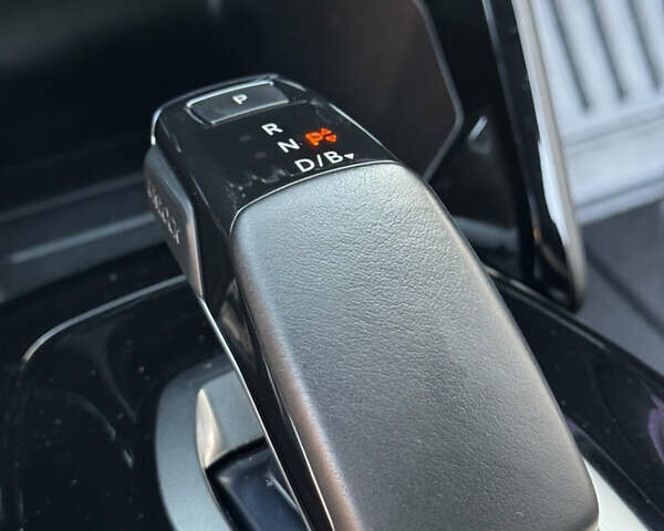 Сірий Пежо e-2008, об'ємом двигуна 0 л та пробігом 56 тис. км за 17700 $, фото 66 на Automoto.ua