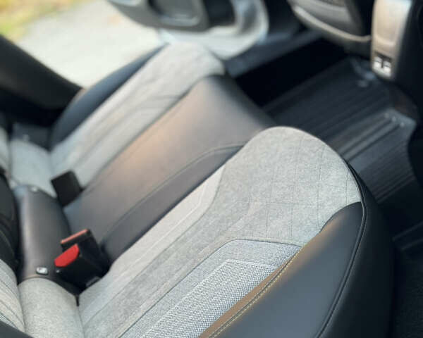 Сірий Пежо e-2008, об'ємом двигуна 0 л та пробігом 56 тис. км за 17700 $, фото 81 на Automoto.ua