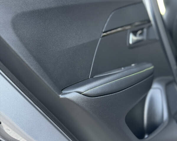 Сірий Пежо e-2008, об'ємом двигуна 0 л та пробігом 56 тис. км за 17700 $, фото 99 на Automoto.ua