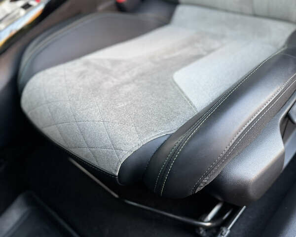 Сірий Пежо e-2008, об'ємом двигуна 0 л та пробігом 56 тис. км за 17700 $, фото 71 на Automoto.ua