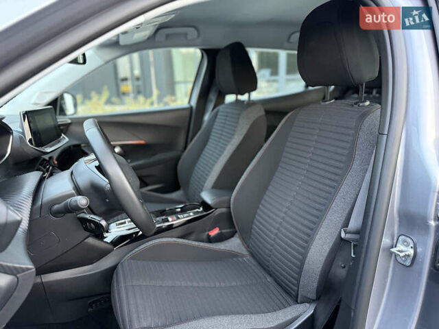 Сірий Пежо e-2008, об'ємом двигуна 0 л та пробігом 67 тис. км за 16500 $, фото 7 на Automoto.ua