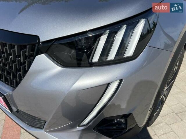 Серый Пежо e-2008, объемом двигателя 0 л и пробегом 27 тыс. км за 17000 $, фото 5 на Automoto.ua