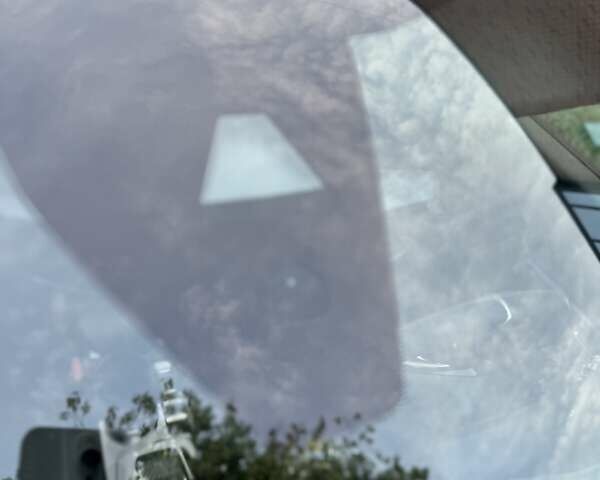 Сірий Пежо e-2008, об'ємом двигуна 0 л та пробігом 13 тис. км за 25499 $, фото 13 на Automoto.ua