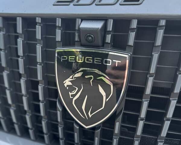 Сірий Пежо e-2008, об'ємом двигуна 0 л та пробігом 13 тис. км за 25499 $, фото 12 на Automoto.ua