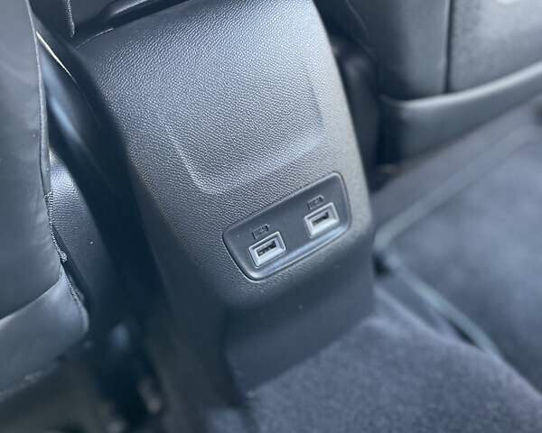 Синий Пежо e-2008, объемом двигателя 0 л и пробегом 35 тыс. км за 16500 $, фото 70 на Automoto.ua